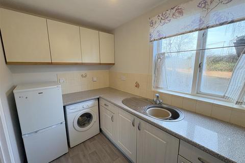 2 bedroom apartment to rent, Armstrong Court, Darlington