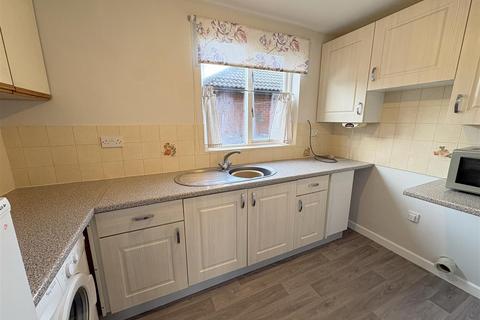 2 bedroom apartment to rent, Armstrong Court, Darlington