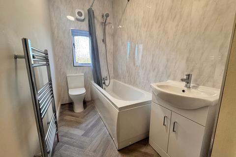 2 bedroom terraced house to rent, Clifton Street, Fenton, ST4