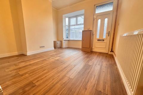 2 bedroom terraced house to rent, Clifton Street, Fenton, ST4