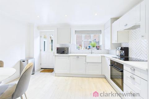 3 bedroom end of terrace house for sale, Malkin Drive, Harlow CM17