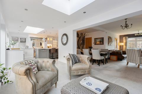 4 bedroom detached house for sale, St Juliens Way, Cawthorne, S75