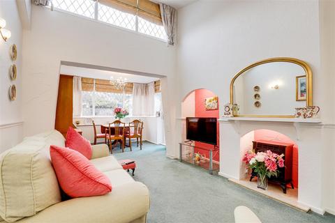 3 bedroom semi-detached bungalow for sale, Orston Avenue, Nottingham NG5