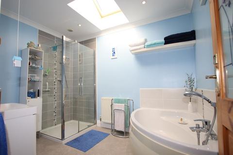 3 bedroom bungalow for sale, St Clairs Road, St Osyth, CO16