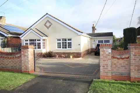 3 bedroom bungalow for sale, St Clairs Road, St Osyth, CO16