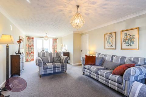 4 bedroom detached house for sale, Ornsay Close, Nottingham, NG5