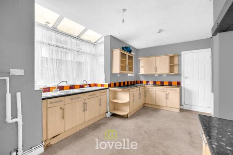 3 bedroom terraced house for sale, David Street, Grimsby DN32