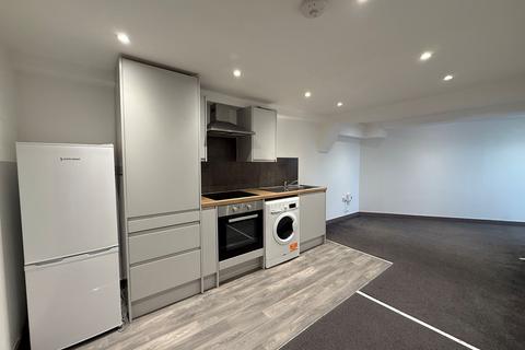 2 bedroom apartment to rent, Lime Tree Way, Chineham, Basingstoke