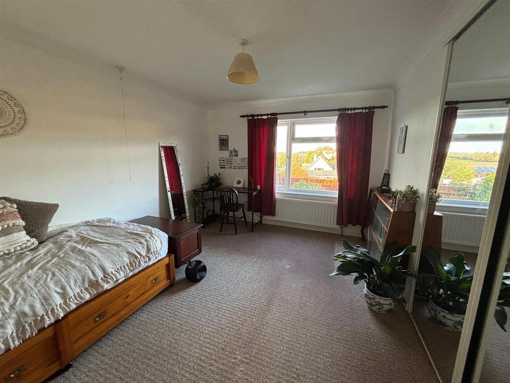 Bedroom 2.jpg