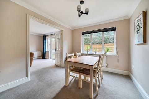undefined, Morris Rise, Chineham. Basingstoke RG24 8LD