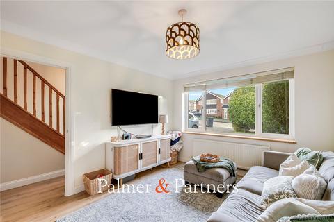 undefined, Walkers Close, Essex CM1