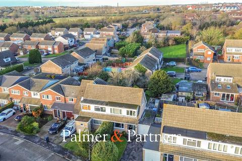 undefined, Walkers Close, Essex CM1