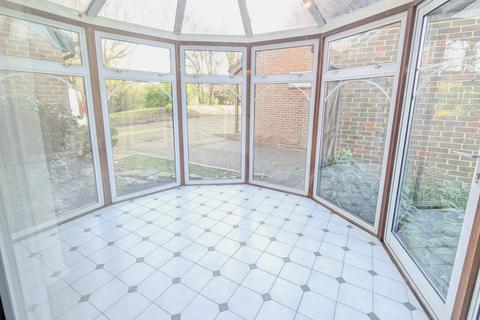 undefined, Bitterne Drive, Woking GU21