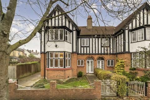 6 bedroom semi-detached house for sale, Heathfield Road, London W3