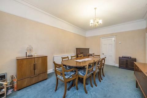 6 bedroom semi-detached house for sale, Heathfield Road, London W3