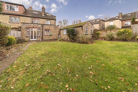 6 bedroom semi-detached house for sale, Heathfield Road, London W3