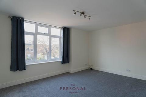 2 bedroom maisonette to rent, Hook Road, Epsom