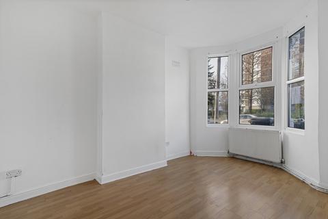 1 bedroom apartment for sale, Gillett Road, Thornton Heath, CR7