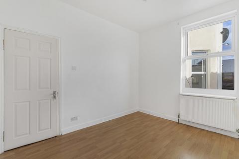 1 bedroom apartment for sale, Gillett Road, Thornton Heath, CR7