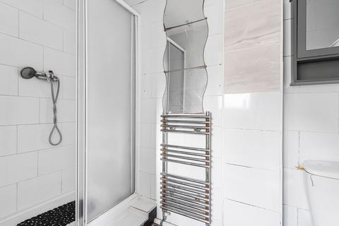 1 bedroom apartment for sale, Gillett Road, Thornton Heath, CR7