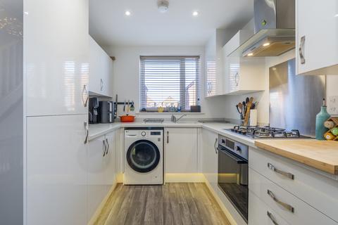 3 bedroom semi-detached house for sale, Blackmoor Road, Whiteley PO15