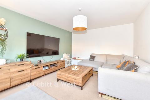 3 bedroom end of terrace house for sale, Grainger Street, Waterlooville, Hampshire