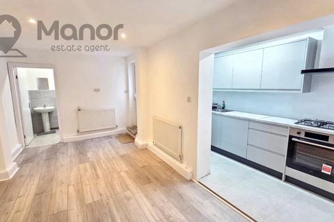 2 bedroom ground floor flat for sale, Sherrard Road, Manor Park, E12 6UF