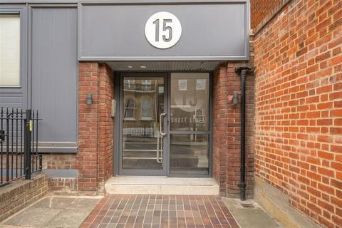 undefined, Sheet Street, Windsor