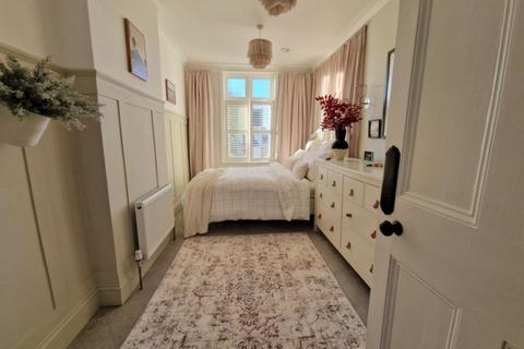 2 bedroom flat for sale, Windsor Square, Exmouth, EX8 1JU