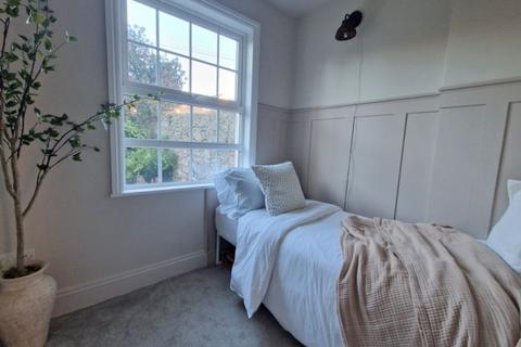 2 bedroom flat for sale, Windsor Square, Exmouth, EX8 1JU