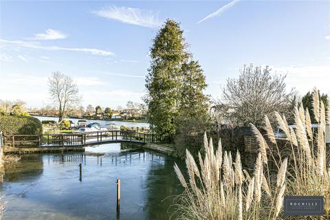 3 bedroom bungalow for sale, River Ash Estate, Shepperton, Surrey, TW17