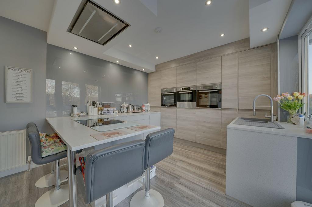 Kitchen/Utility