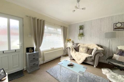 undefined, Helene Grove, Grimsby