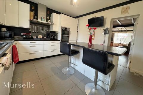 4 bedroom detached house for sale, Lulworth Avenue, Poole BH15