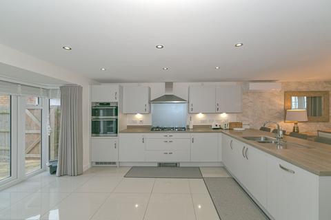 6 bedroom detached house for sale, Westergate Avenue, Brooklands, MK10