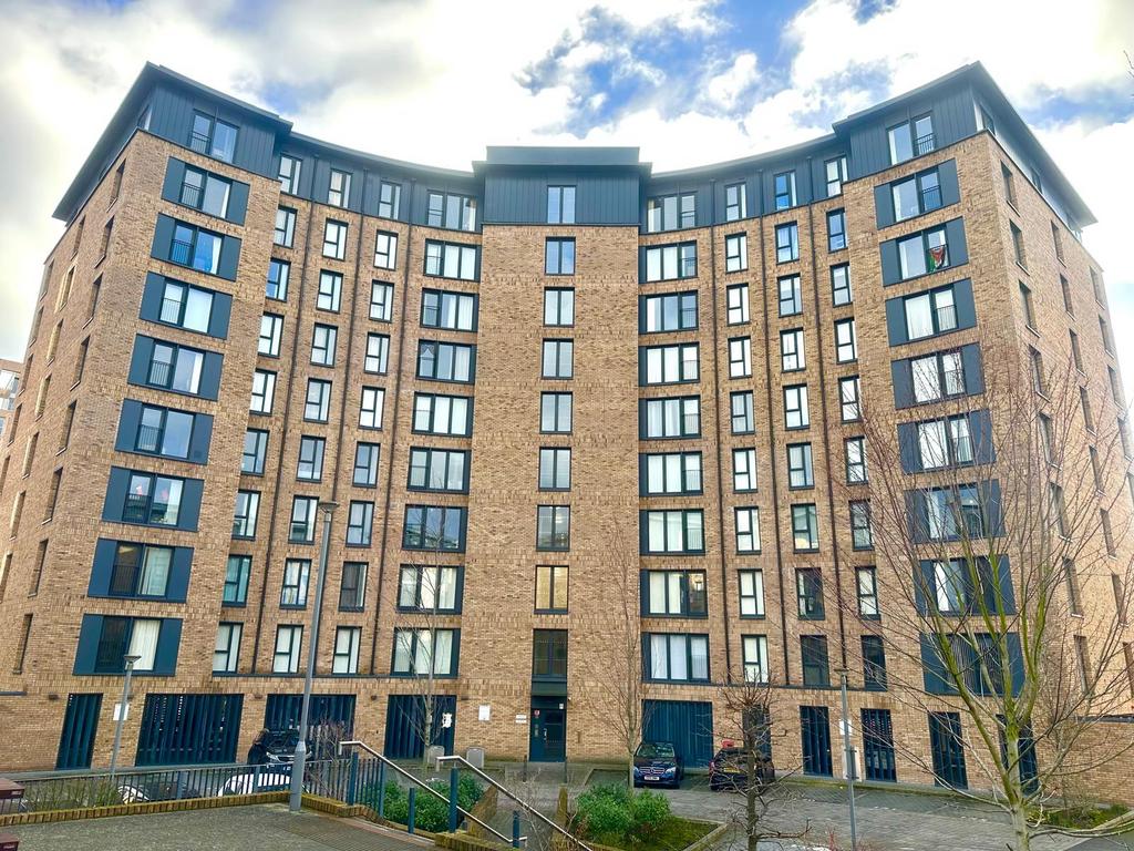 Modern Furnished One-Bedroom Apartment in Gated D