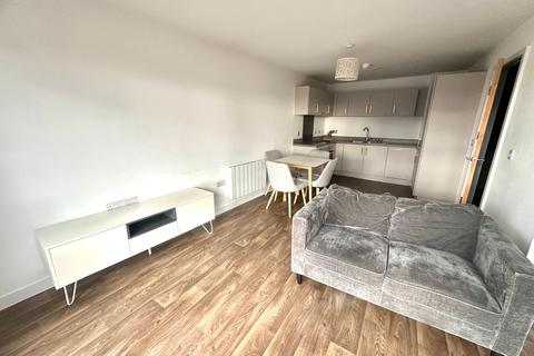 1 bedroom apartment to rent, Lincoln Apartments, 3 Lexington Gardens, B15