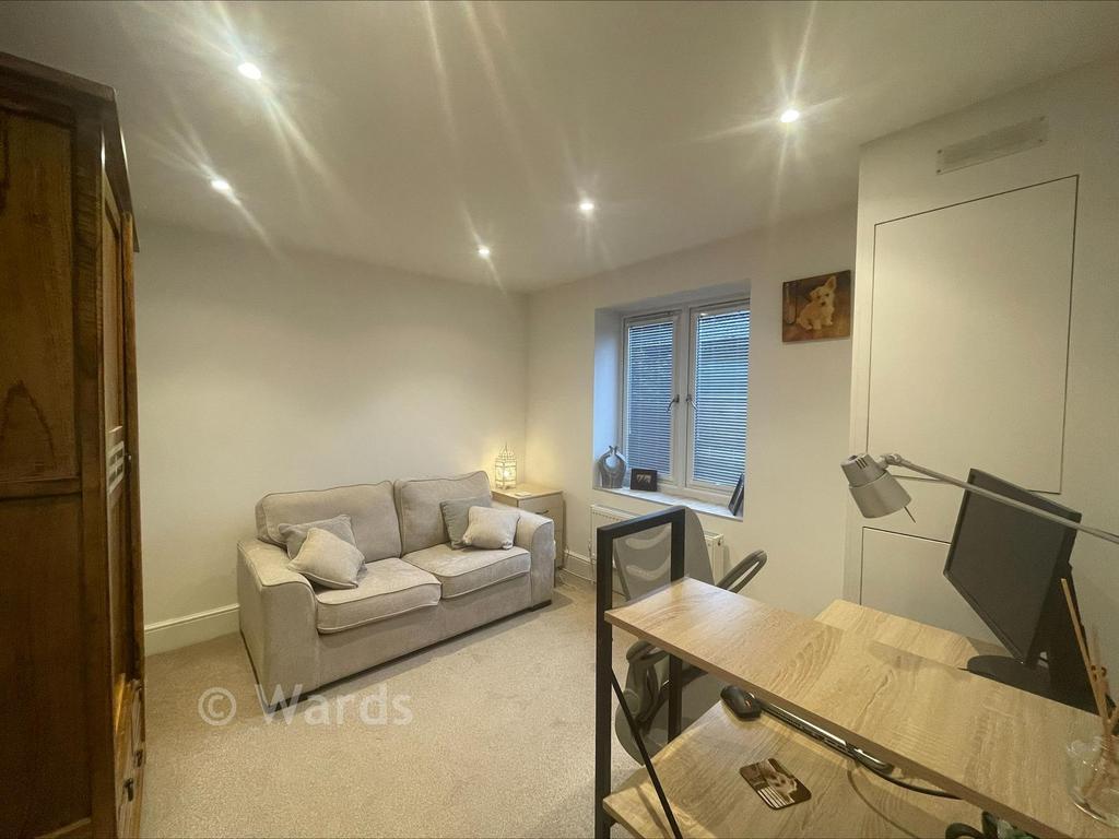 Bedroom 3/Study