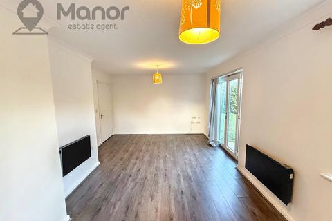 2 bedroom flat to rent, Ridley Close, Barking, IG11 9PJ
