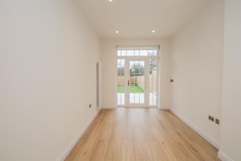 2 bedroom flat to rent, Sunny Gardens Road, Hendon, NW4