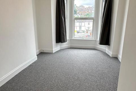 undefined, 241 Lipson Road, Flat 3