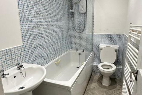 undefined, 241 Lipson Road, Flat 3