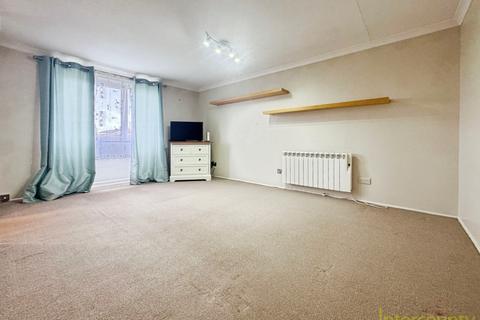undefined, Ross Close, Essex CB11