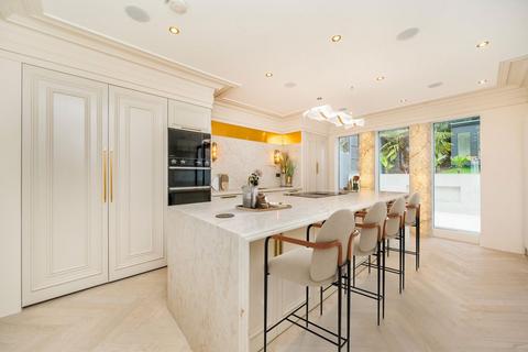 4 bedroom semi-detached house for sale, Donnington Road, London NW10