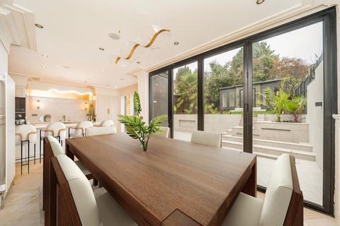 4 bedroom semi-detached house for sale, Donnington Road, London NW10