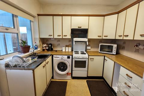 2 bedroom detached house for sale, Fernleigh Avenue, Bridgwater TA6