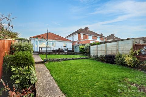 2 bedroom detached house for sale, Fernleigh Avenue, Bridgwater TA6