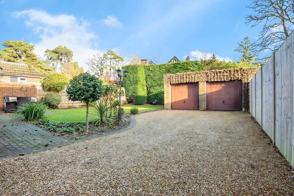 Garden, Drive and Double Garage