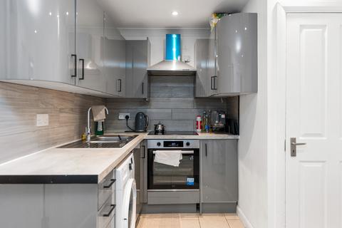 1 bedroom flat to rent, West Street , Brighton BN1
