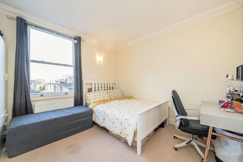 1 bedroom flat to rent, Fulham Palace Road, London W6
